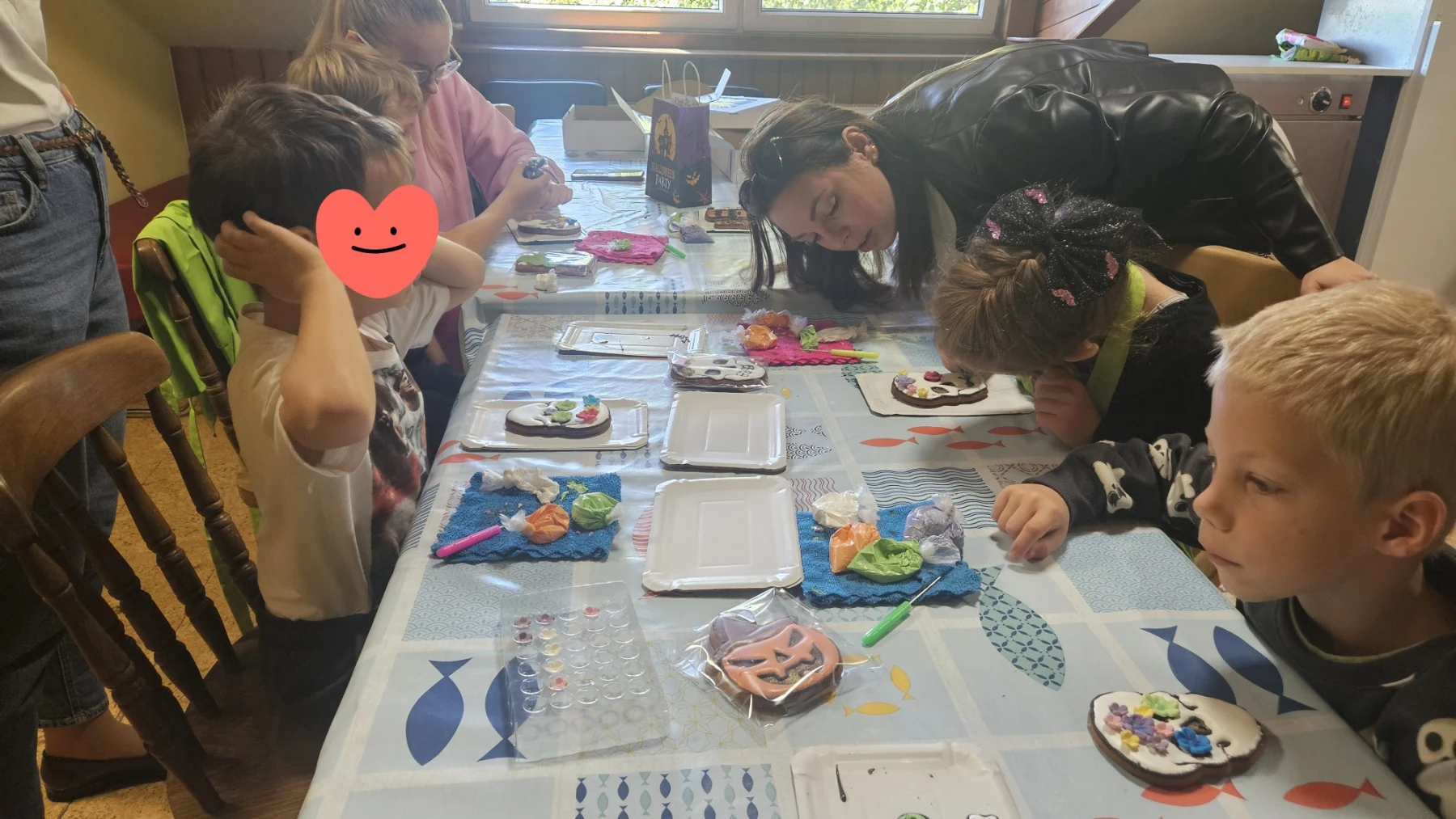Családi és baráti mézeskalács díszítő workshop Budapest